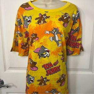 Tom and Jerry graphic t-shirt brand new
